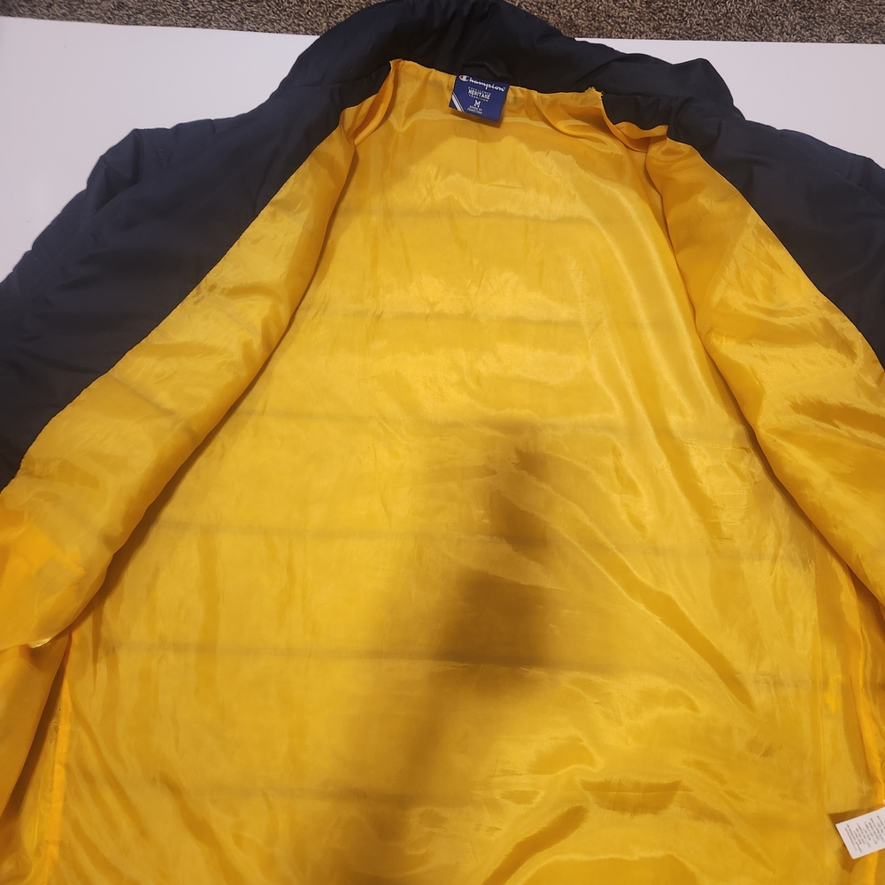 Michigan Puffer Coat In Collab With Champion - Picture 5 of 12